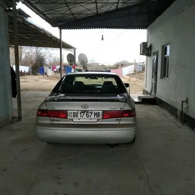 Toyota Camry 2000