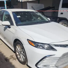 Toyota Camry 2023