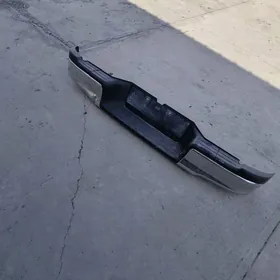 Haŷluks yzki bamperi