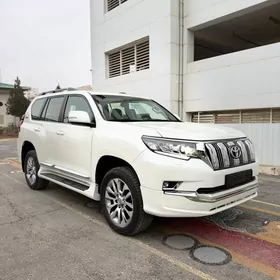 Toyota Land Cruiser Prado 2022
