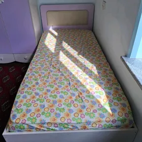 Krawat çaga hem uly