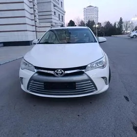 Toyota Camry 2015