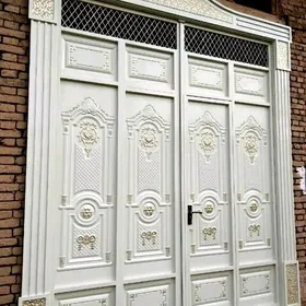 ДЕРВЕЗЕ ВАРОТА