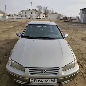 Toyota Camry 1998