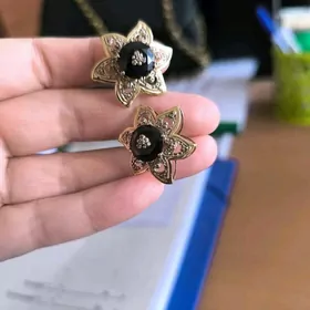 Gyzyl brilliant gulakhalka