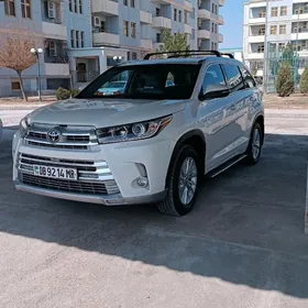 Toyota Highlander 2017