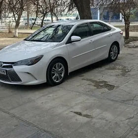 Toyota Camry 2017