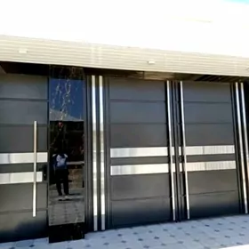 ДЕРВЕЗЕ ВАРОТА