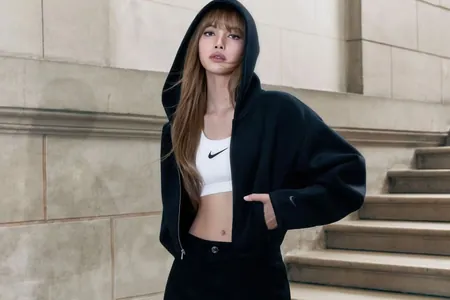 Aýagynda Air Max 95: Blackpink-däki Lisa Nike-ň täze ambassadory boldy