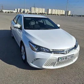 Toyota Camry 2017