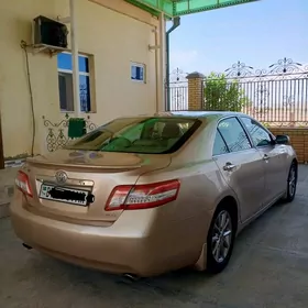 Toyota Camry 2010