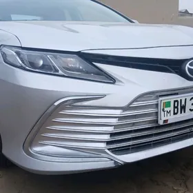 Toyota Camry 2020