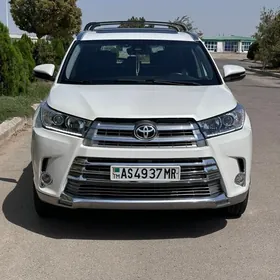 Toyota Highlander 2017