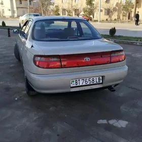 Toyota Carina 1993
