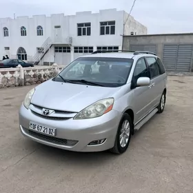 Toyota Sienna 2005