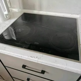 Электрическая встроенная плита