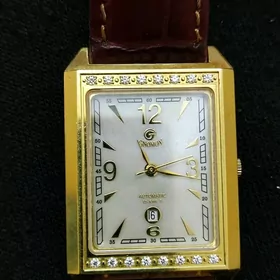 золотые часы