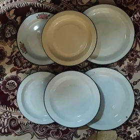 Советский эмалевый тарелка