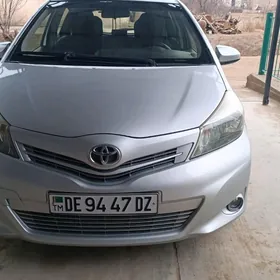 Toyota Yaris 2012