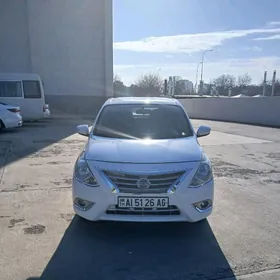 Nissan Versa 2017