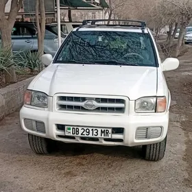 Nissan Pathfinder 2001