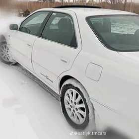 Toyota Camry 2000