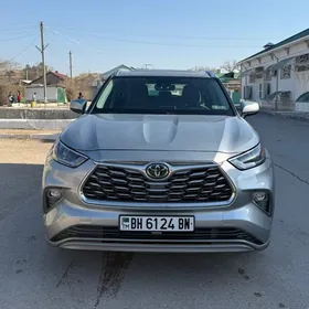 Toyota Highlander 2020