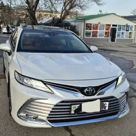 Toyota Camry 2023