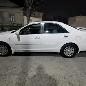 Toyota Camry 2004