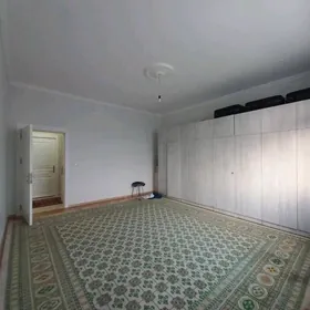 Gurtly Pol elitka 3 Komnat