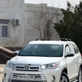 Toyota Highlander 2019