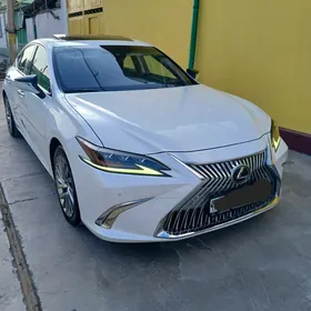 Lexus ES 350 2019