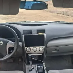 Toyota Camry 2010