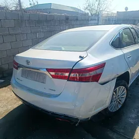 Toyota Avalon 2013