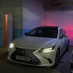 Lexus ES 350 2023