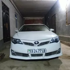 Toyota Camry 2012