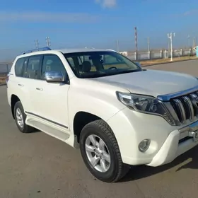 Toyota Land Cruiser Prado 2014