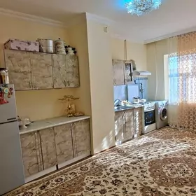 Mir 5 9/8 etaẓ̌ 4 Kom 100m2