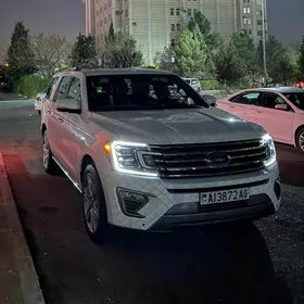 Ford Expedition 2020