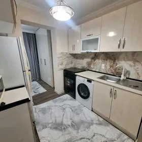 9 МКР 2 КОМ 4 ЭТАЖ 