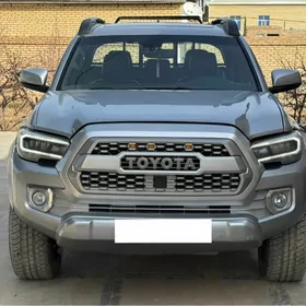 Toyota Tacoma 2018