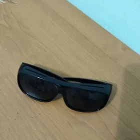 Солнцезащитные очки антиблик.