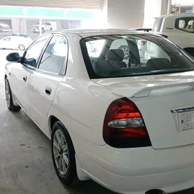 Daewoo Nubira 1999