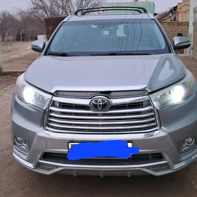 Toyota Highlander 2016
