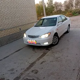Toyota Camry 2004