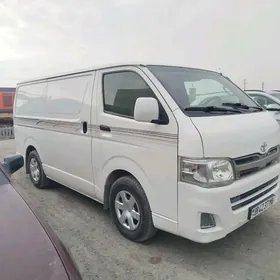 Toyota Hiace 2011