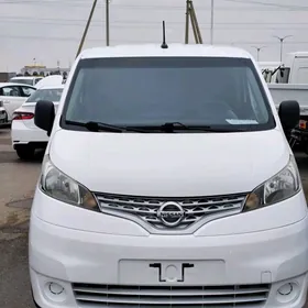 Nissan NV200 2021