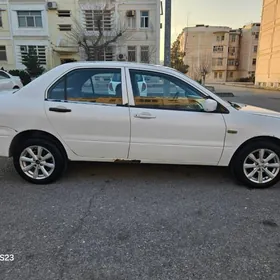 Mitsubishi Lanser 2003