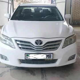 Toyota Camry 2010