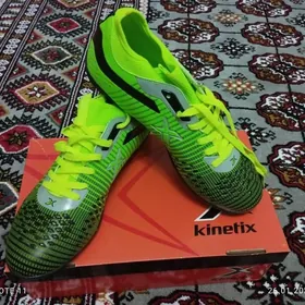 Krossowka yorite futbol uchin,